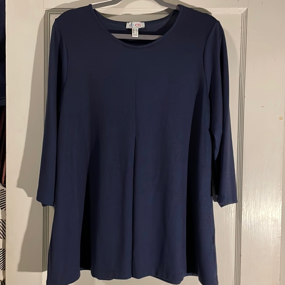Beautiful navy sweater top